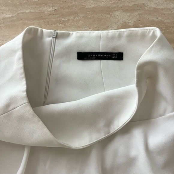 Zara White Ruffle Skorts - Picture 2 of 3